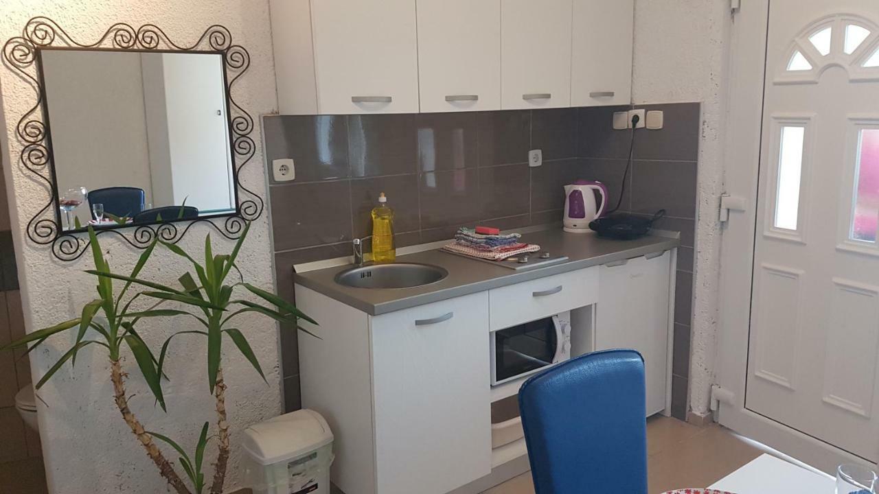 Apartments Dora تْسْغيكفانِتْسا المظهر الخارجي الصورة